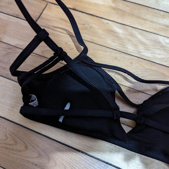 Pull on swim top - Picture 3 of 5